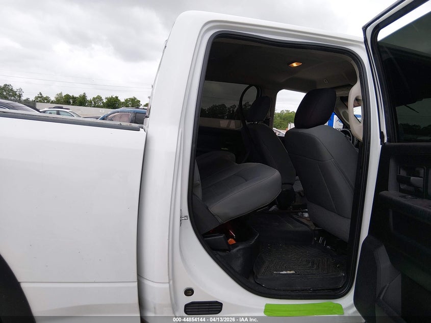 2018 Ram 2500 6.4 Ram Tradesman 4X4 6'4 Box white Lot 111044854144 Vin 3C6UR5CJ8JG155960
