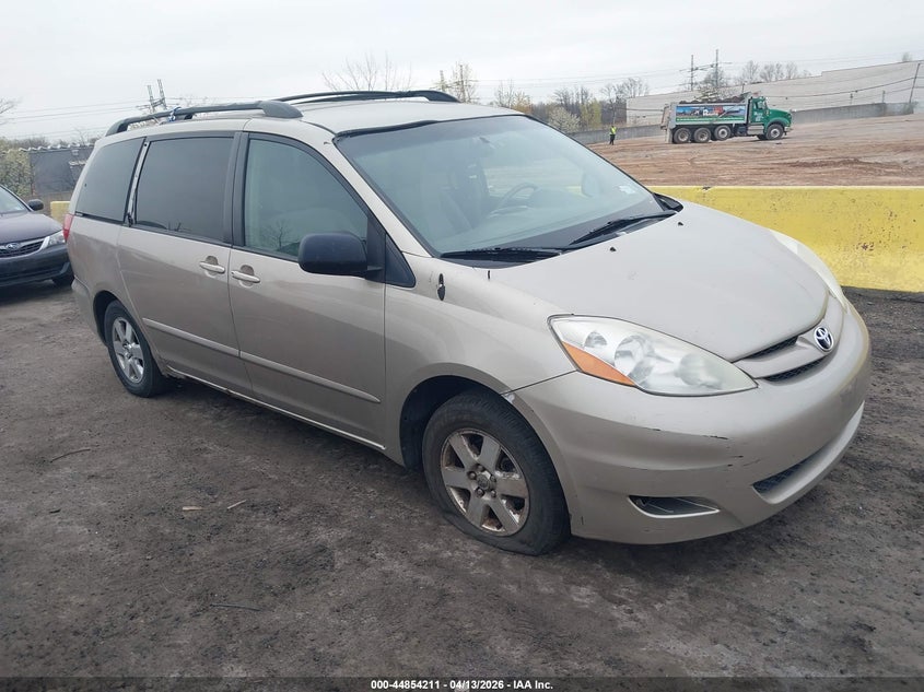 2007 Toyota Sienna Le