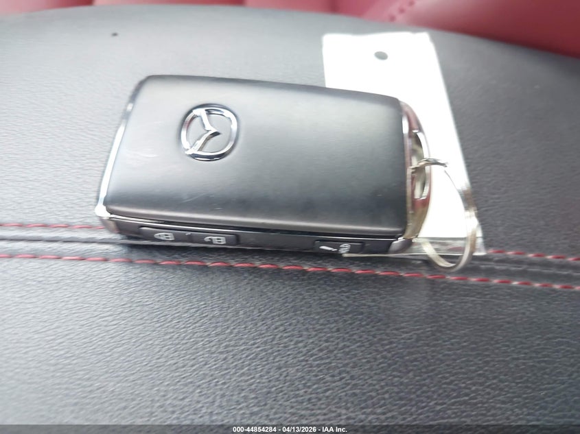 2023 Mazda Cx-30 2.5 S Carbon Edition VIN: 3MVDMBCM8PM562928 Lot: 44854284