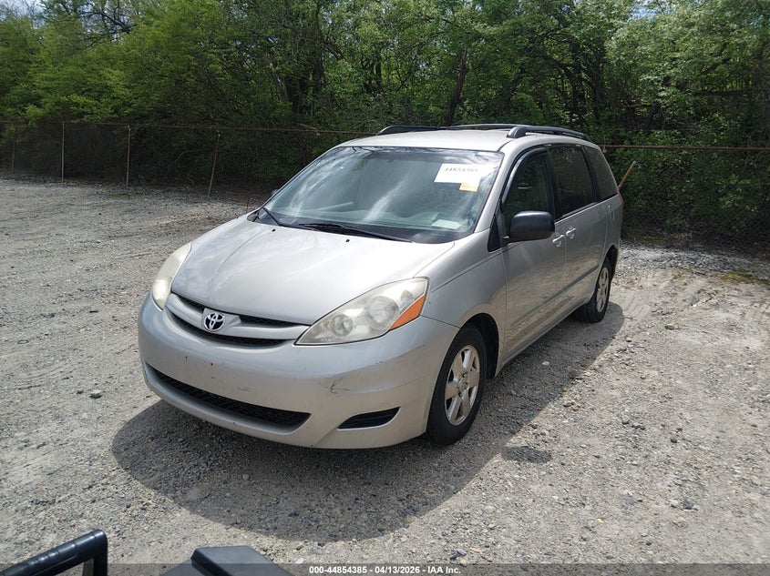2009 Toyota Sienna Le