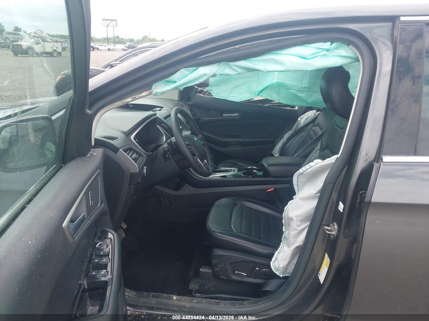2017 FORD EDGE auction photo 5