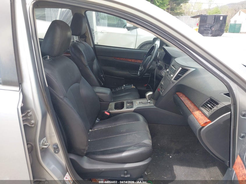 2011 SUBARU LEGACY auction photo 5