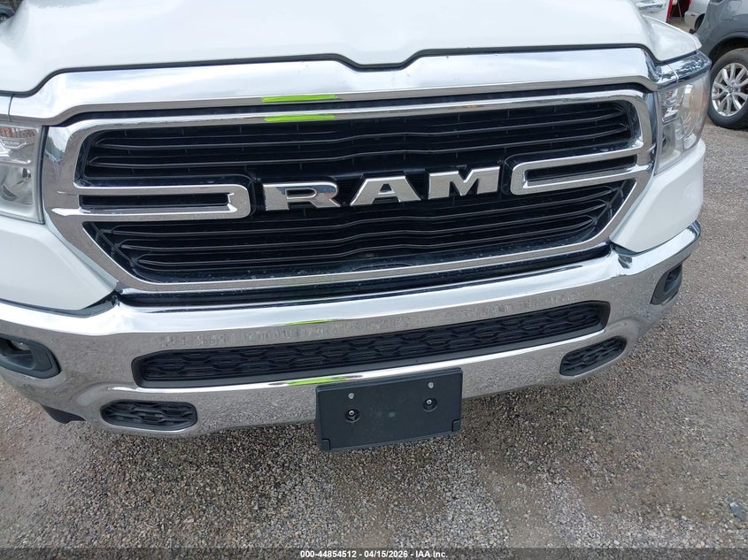 2019 Ram 1500 Big Horn/Lone Star 4X4 6'4 Box VIN: 1C6SRFBT6KN892101 Lot: 44854512