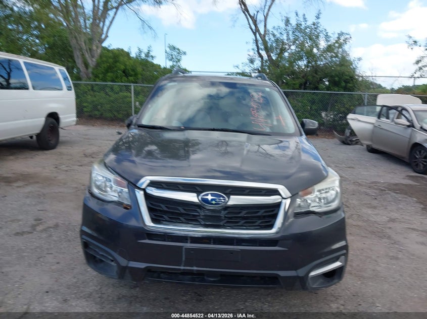 2017 Subaru Forester 2.5I Premium VIN: JF2SJAEC4HH573318 Lot: 44854522