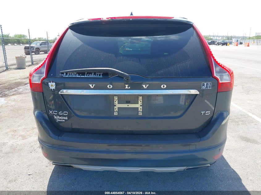 2016 Volvo Xc60 T5 Drive-E Premier VIN: YV440MDK6G2802312 Lot: 44854567
