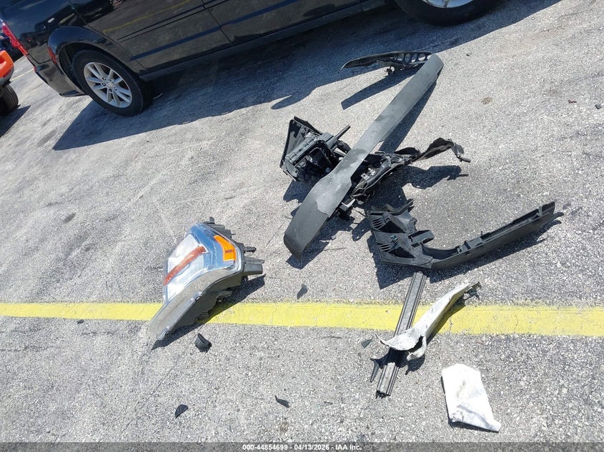 2022 Ford F-150 Xl VIN: 1FTMF1C58NKE50052 Lot: 44854699