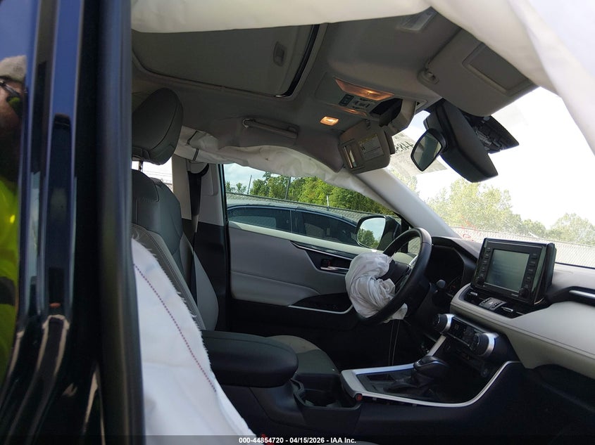 2021 Toyota Rav4 Xle Premium VIN: 2T3C1RFV1MC100225 Lot: 44854720