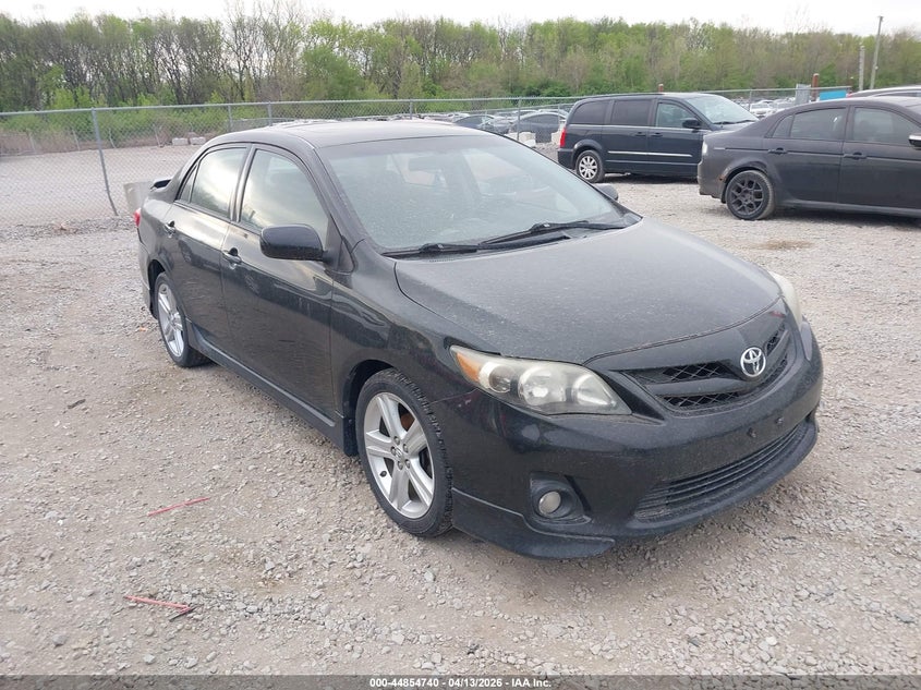 2T1BU4EEXDC117640 2013 Toyota Corolla S auction photo 1