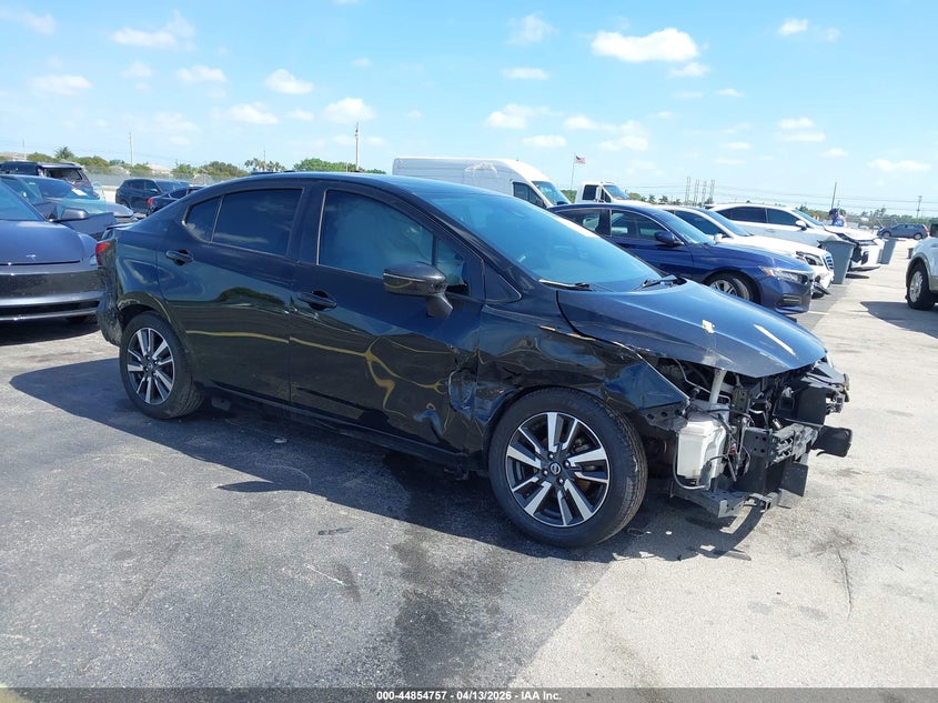 2021 NISSAN VERSA SV XTRONIC CVT