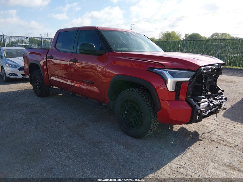 2025 TOYOTA TUNDRA SR5