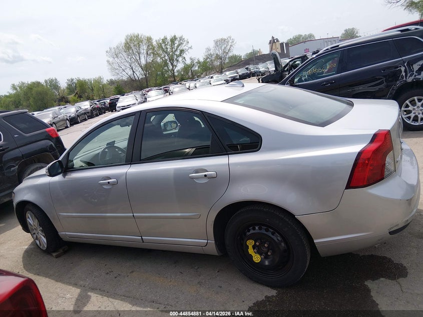 2010 Volvo S40 2.4I VIN: YV1382MS1A2497640 Lot: 44854881