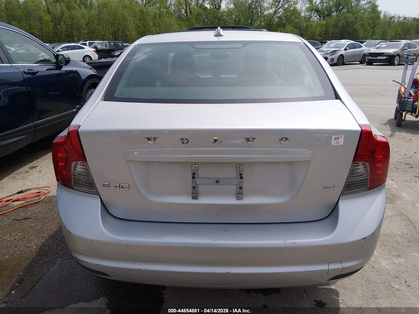 2010 Volvo S40 2.4I VIN: YV1382MS1A2497640 Lot: 44854881