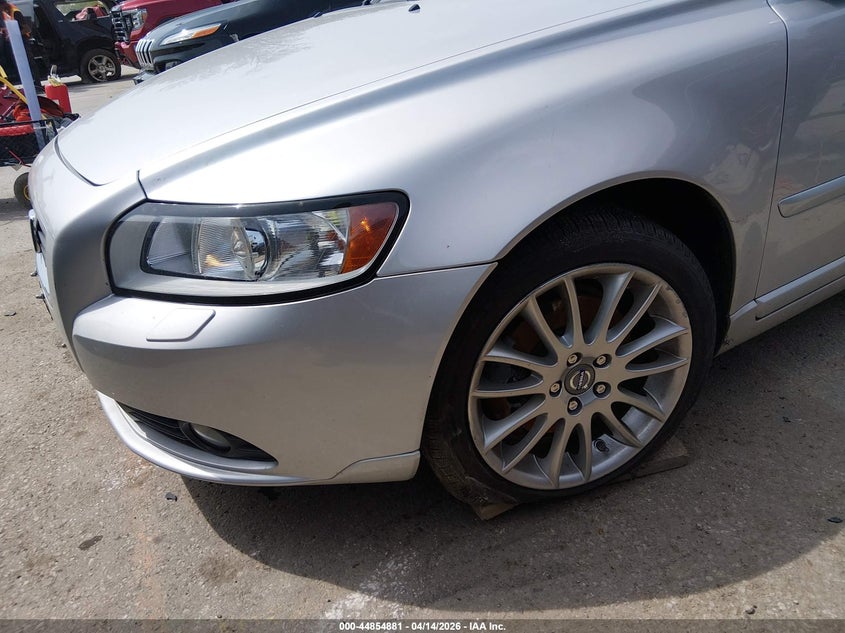 2010 Volvo S40 2.4I VIN: YV1382MS1A2497640 Lot: 44854881