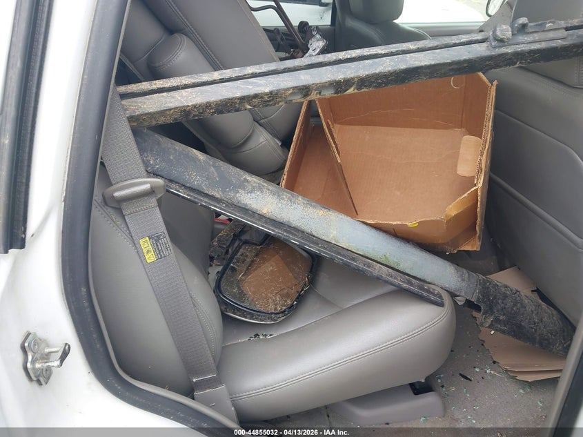 2005 Chevrolet Tahoe Z71 VIN: 1GNEK13T95R160996 Lot: 44855032