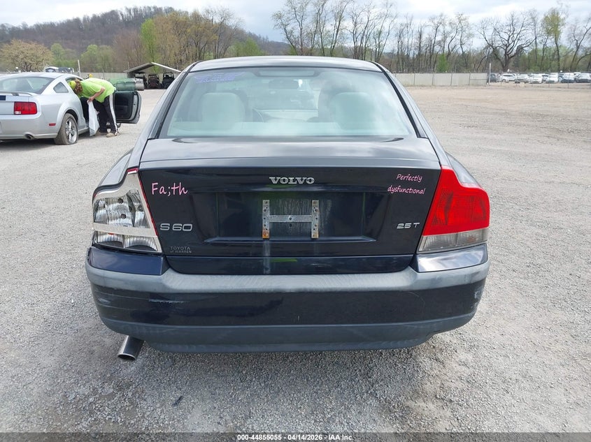 2004 Volvo S60 2.5T VIN: YV1RS59V042411531 Lot: 44855055
