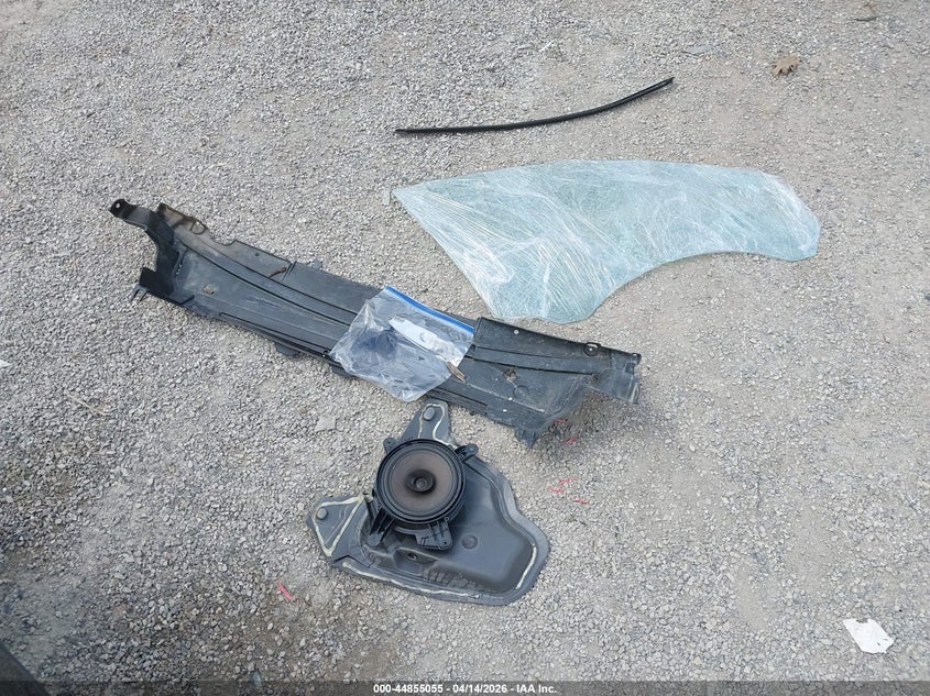 2004 Volvo S60 2.5T VIN: YV1RS59V042411531 Lot: 44855055