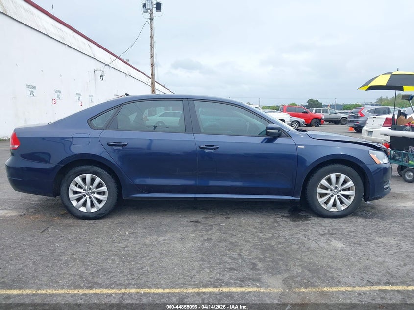 2015 Volkswagen Passat 1.8T Wolfsburg Edition VIN: 1VWAT7A34FC071381 Lot: 44855096