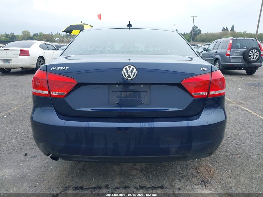 2015 Volkswagen Passat 1.8T Wolfsburg Edition VIN: 1VWAT7A34FC071381 Lot: 44855096