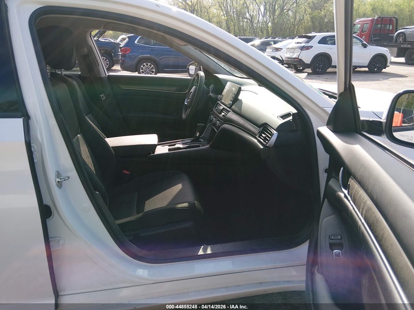 2019 HONDA ACCORD auction photo 5