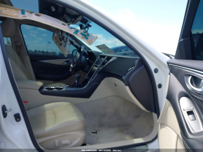 2015 Infiniti Q50 Premium