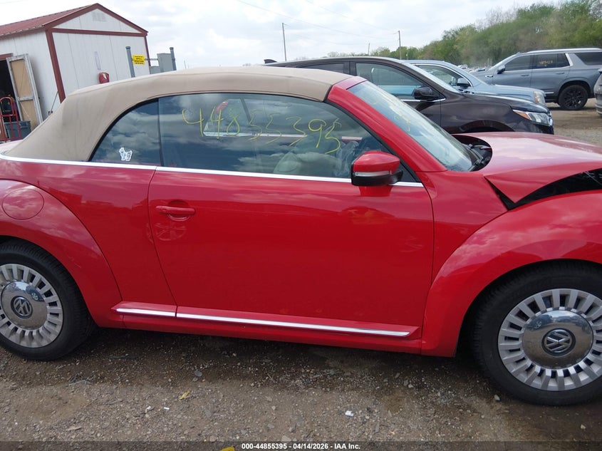 2013 Volkswagen Beetle 2.5L VIN: 3VW5P7AT5DM817774 Lot: 44855395