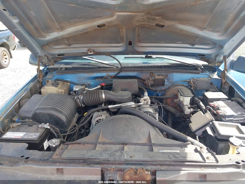 1996 Chevrolet Gmt-400 C1500 VIN: 1GCEC14W2TZ135269 Lot: 44855462