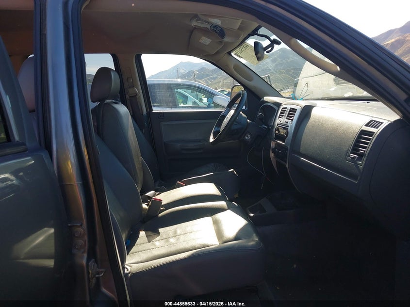 2005 Dodge Dakota Laramie