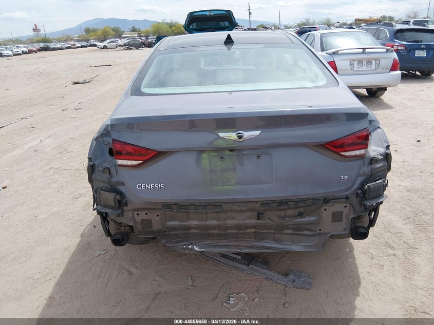 2015 Hyundai Genesis 3.8 VIN: KMHGN4JE9FU097827 Lot: 44855658