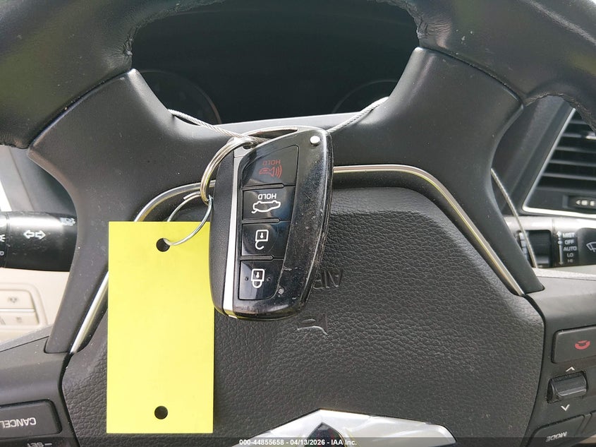 2015 Hyundai Genesis 3.8 VIN: KMHGN4JE9FU097827 Lot: 44855658