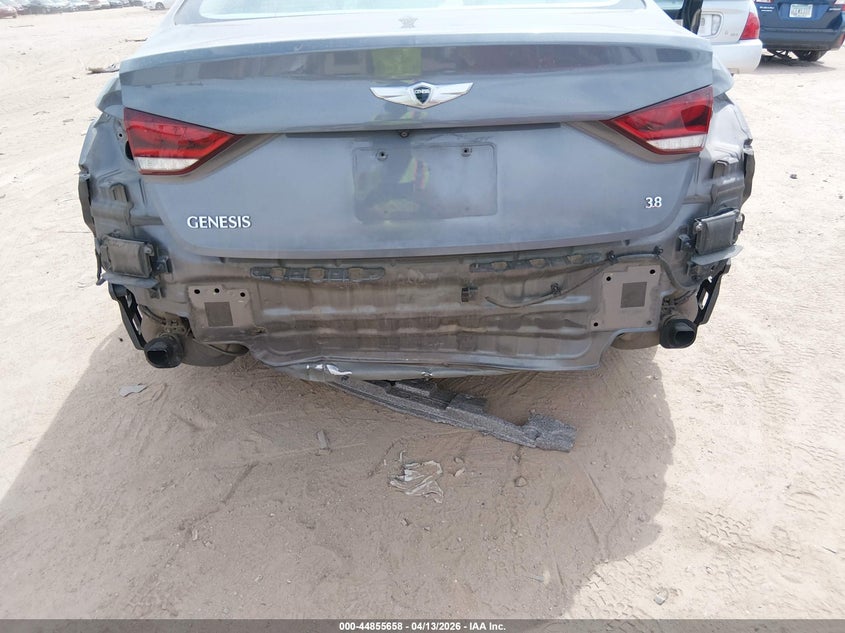 2015 Hyundai Genesis 3.8 VIN: KMHGN4JE9FU097827 Lot: 44855658