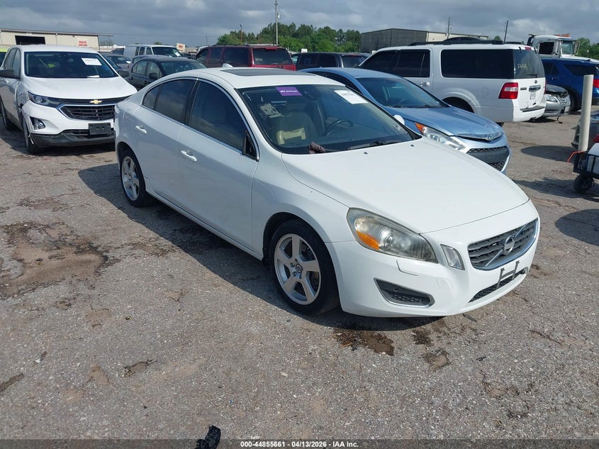 2013 Volvo S60 T5 Platinum