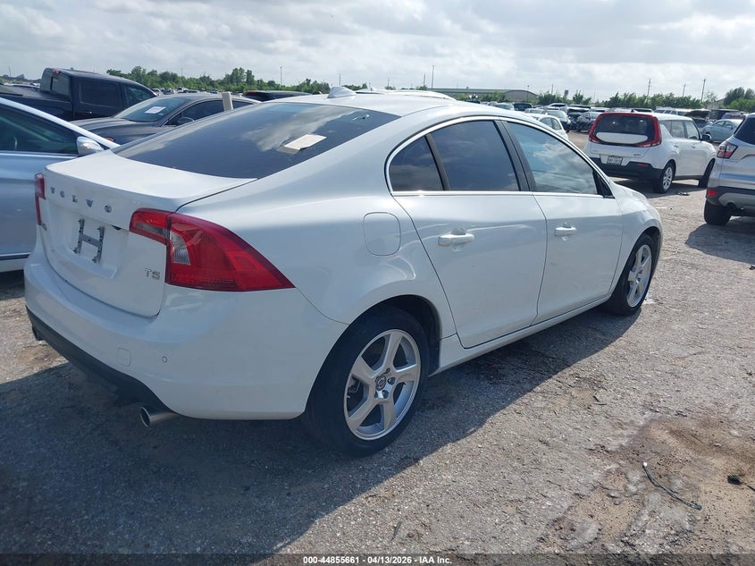 2013 Volvo S60 T5 Platinum