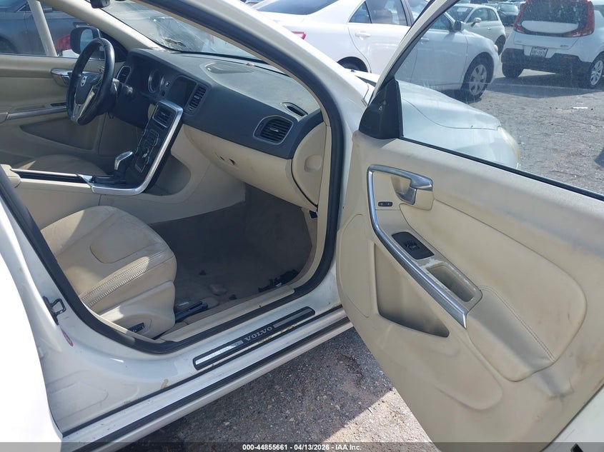 2013 Volvo S60 T5 Platinum