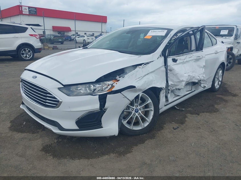 2019 Ford Fusion 2.0 Hybrid Se white Lot 111044855666 Vin 3FA6P0LU4KR241363