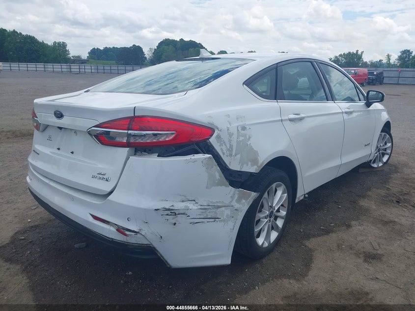 2019 Ford Fusion 2.0 Hybrid Se white Lot 111044855666 Vin 3FA6P0LU4KR241363