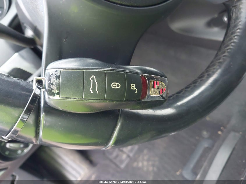 2013 PORSCHE CAYENNE DIESEL · Photo 11