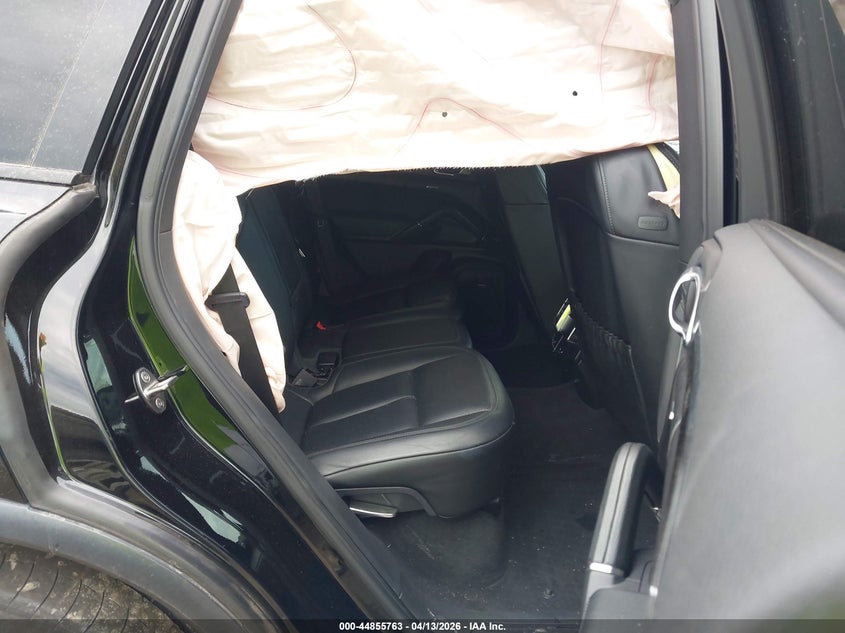 2013 PORSCHE CAYENNE DIESEL · Photo 8