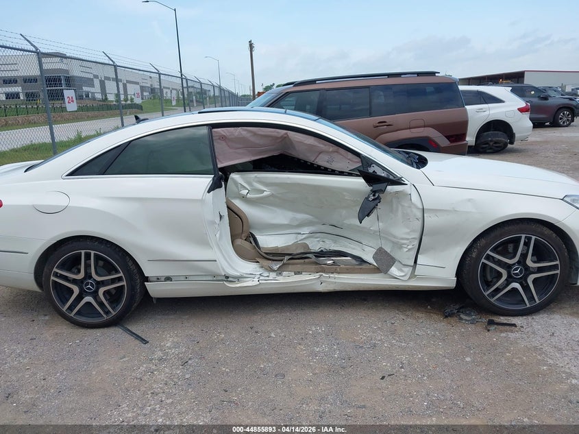 2013 Mercedes-Benz E 350 VIN: WDDKJ5KB3DF199796 Lot: 44855893