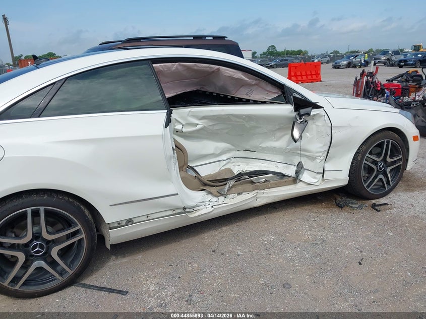 2013 Mercedes-Benz E 350 VIN: WDDKJ5KB3DF199796 Lot: 44855893