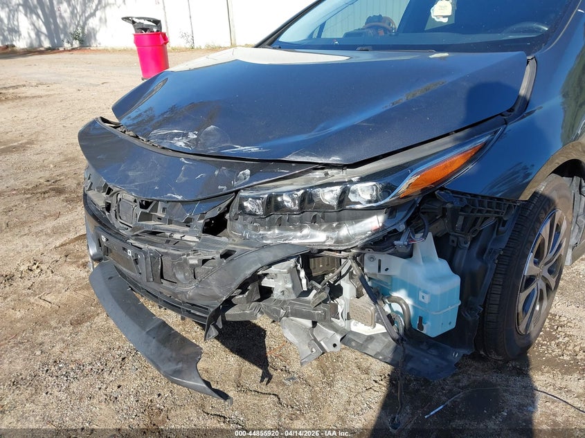 VIN JTDKAMFPXN3207695 2022 TOYOTA PRIUS PRIME XLE