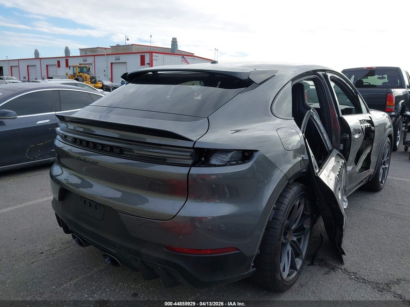 2025 Porsche Cayenne coupe 4.0 Turbo Gt grey Lot 111044855929 Vin WP1BK2AY4SDA49117