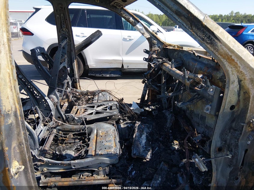 2025 CHEVROLET SILVERADO 1500 auction photo 5