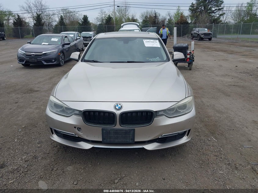 WBA3A9G51DNP37245 2013 BMW 3er 3.0 335I gold