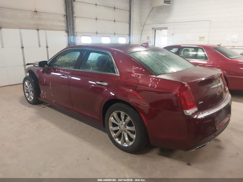 2C3CCAKG1KH577983 2019 Chrysler 300 3.6 Limited Awd brown