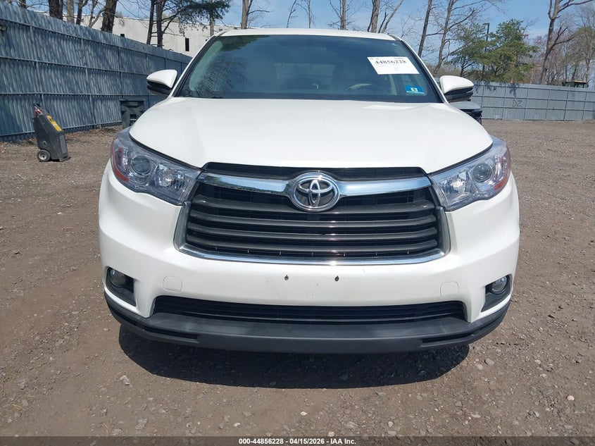 2015 Toyota Highlander Le Plus V6 VIN: 5TDBKRFH4FS074421 Lot: 44856228