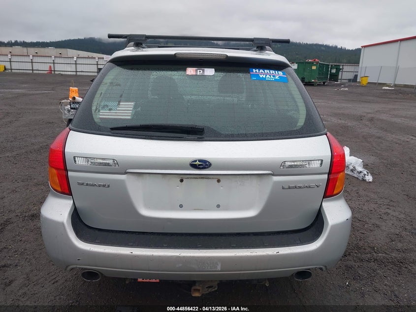 2005 Subaru Legacy 2.5I Limited VIN: 4S3BP626957303818 Lot: 44856422