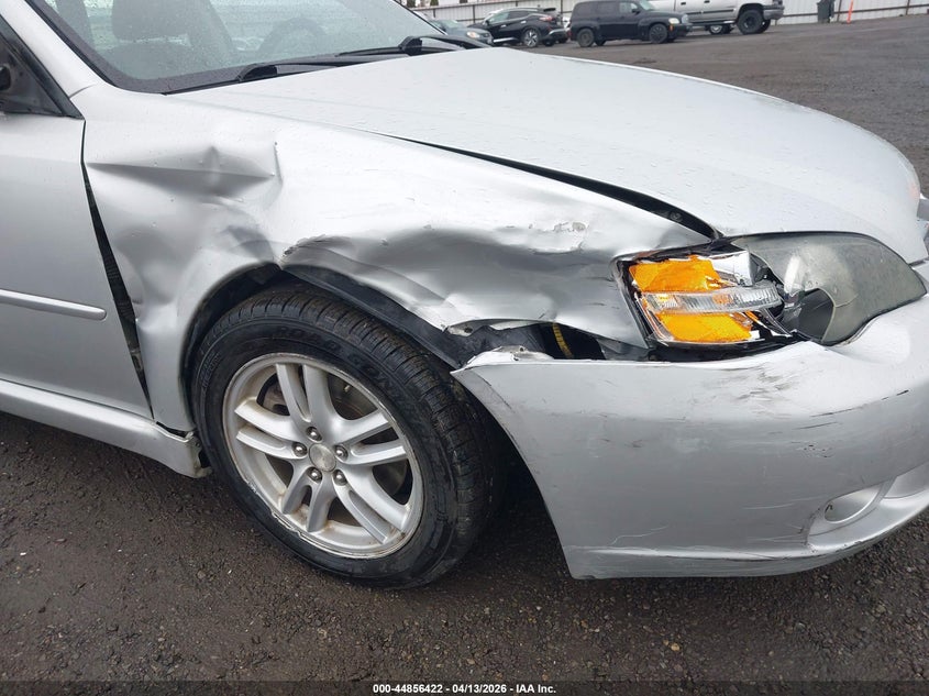 2005 Subaru Legacy 2.5I Limited VIN: 4S3BP626957303818 Lot: 44856422