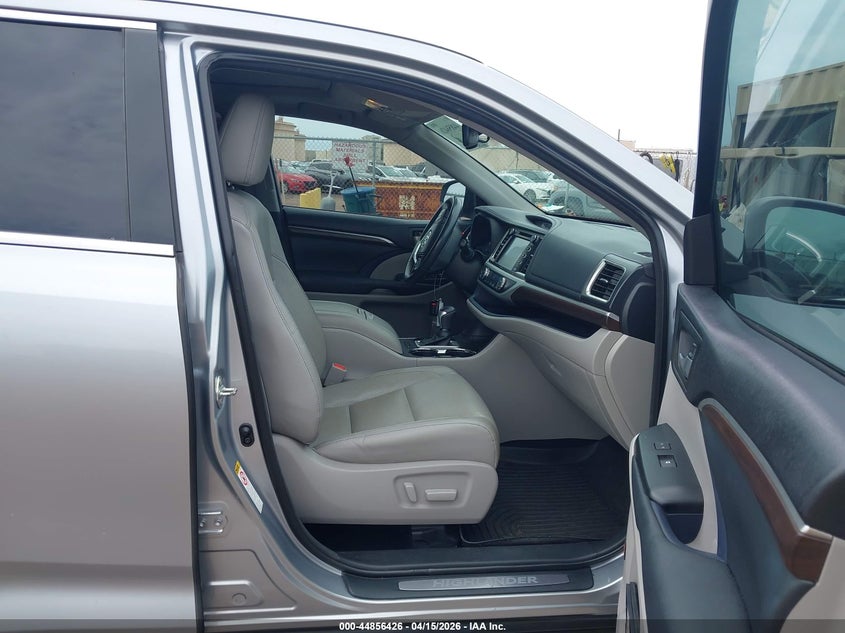 2014 Toyota Highlander Limited V6