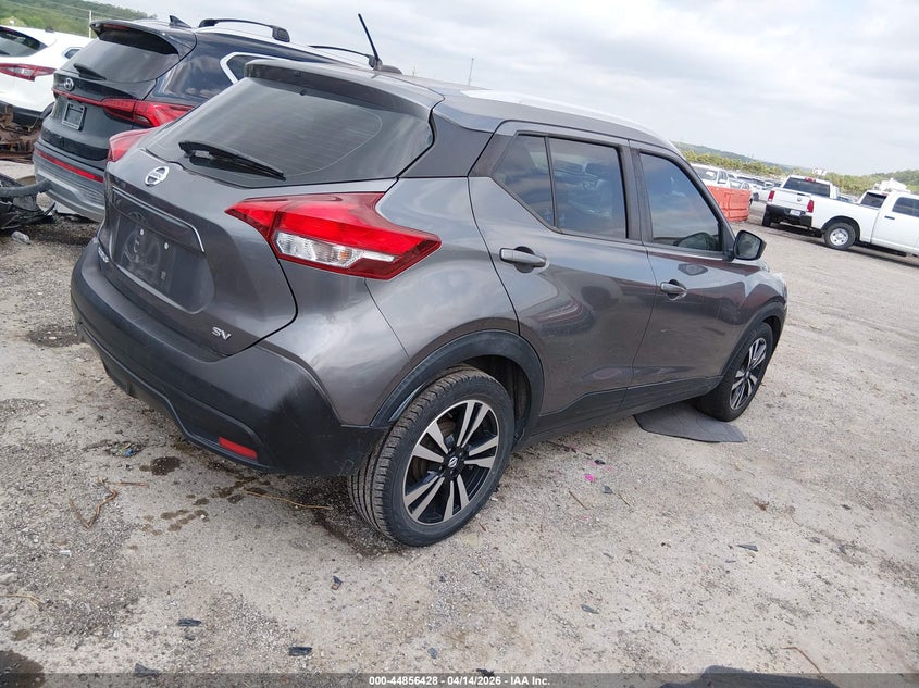 2019 Nissan Kicks Sv
