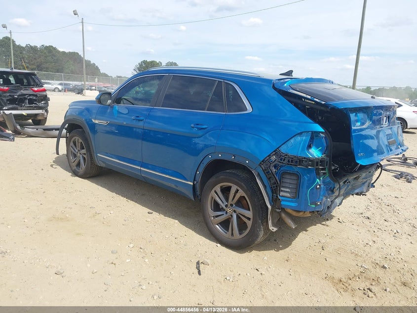 2024 VOLKSWAGEN ATLAS CROSS SPORT 2.0T SEL R-LINE — Photo 3